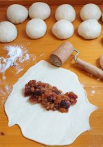 Making Apple — Plum Piroschki.jpg Making Apple — Plum Piroschki.jpg