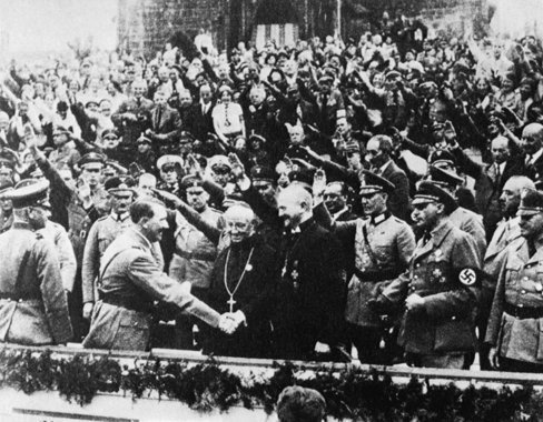 HitlerwithMuller-1.jpg