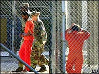 _41422056_inmateguards_ap203b-1.jpg