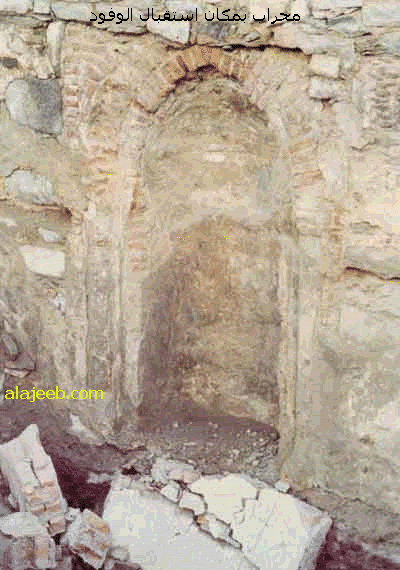 07Mosqueinguestroom-1.gif
