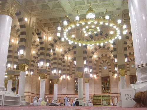 InsideMasjidAlNabawi 1 - Islamic Architecture