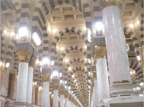 InsideMasjidAlNabawiArc-1.jpg
