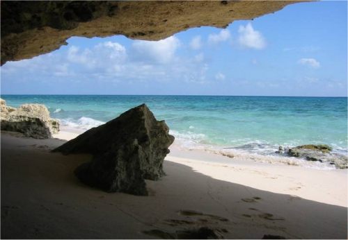 twinbeacheleutherabahamaswidecave-2.jpg