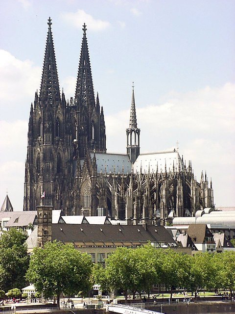 Cologne Cathedral 3 - Do Muslims visit churches to admire the history and artwork?