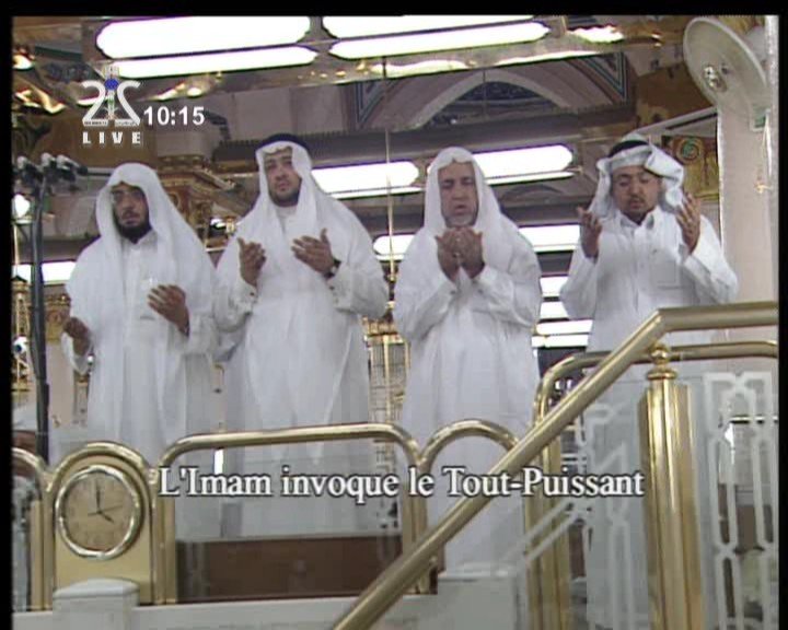 1_muaddin_make_dua-2.jpg