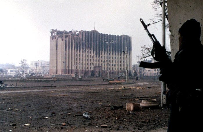Evstafievchechnyapalacegunman-2.jpg