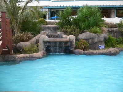 HiltonPool-3.jpg