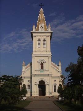 Catholic20Church20in20Tra20Vinh-1.jpg