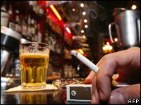 _42372886_afp203_smoke-1.jpg
