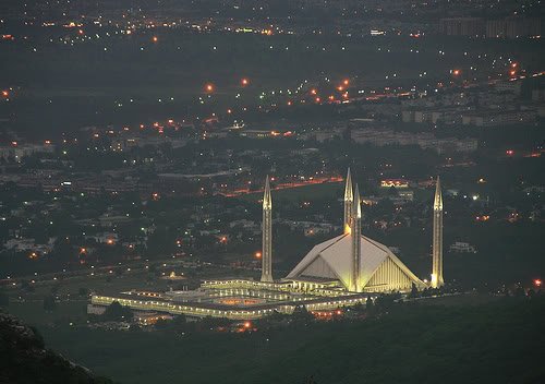 faisalmosque 1 - Pictures of Holy Places