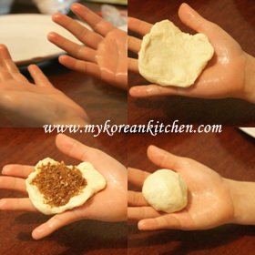 koreansweetpancakeshoddeokfullyhomemadev-4.jpg
