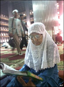  40180560 jakartawoman ap300 1 - Ramadan 07 Pictures Thread