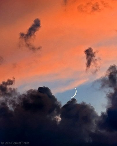 crescent_moon_8656-1.jpg