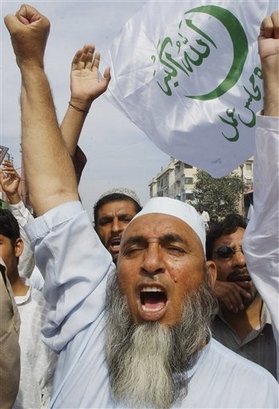 captkar10209221154pakistan_pope_kar102-1.jpg