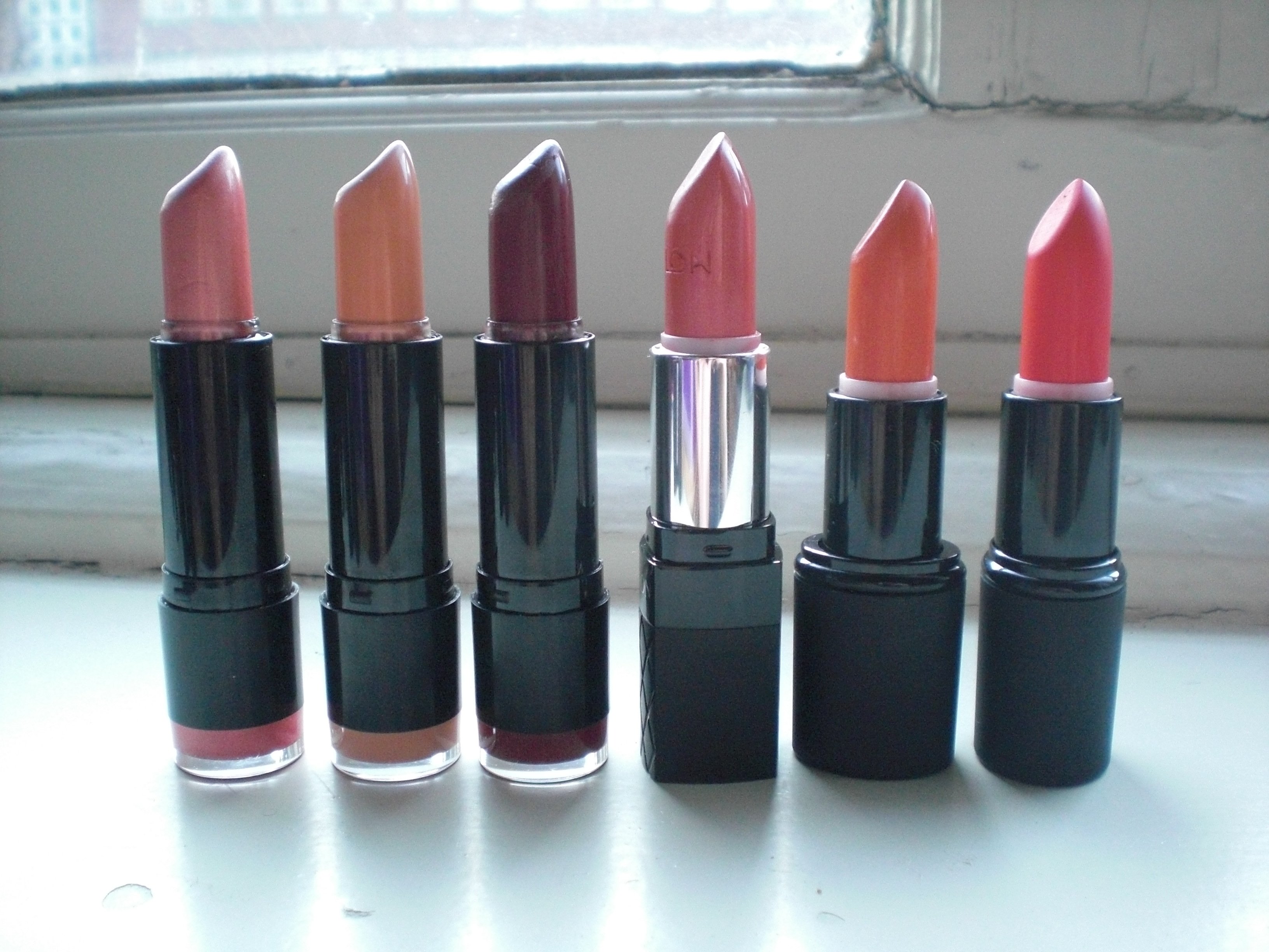 lipsticks 1 - Lipstick Alert!