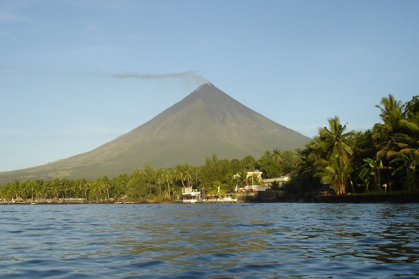 mayon1-1.jpg