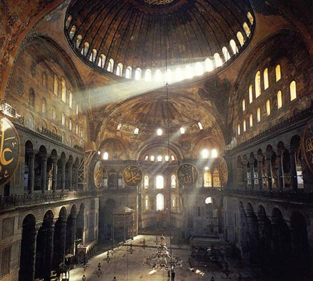2_hagia_sofia_belulrol-1.jpg