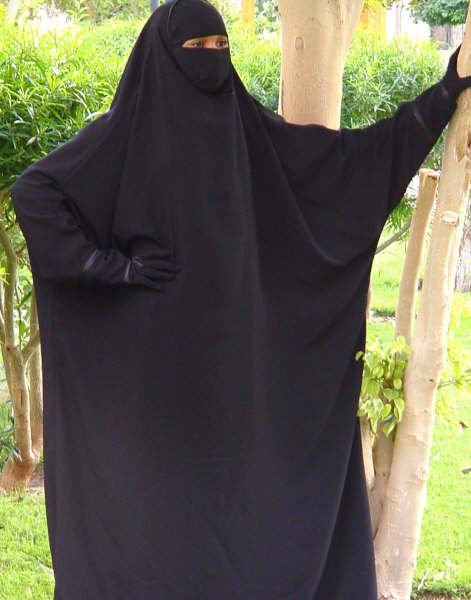 overhead_abaya_ha31-1.jpg