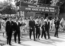 250pxDefilare_23_August-1.jpg