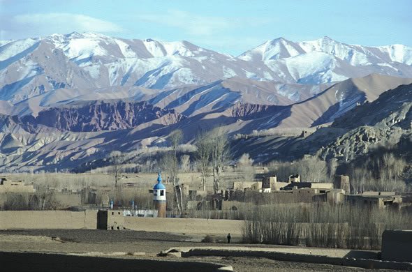 bamiyan3 1 - Better than flowers and waterfalls - MOUNTAINS!