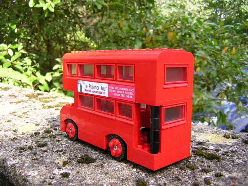 londonbusside-1.jpg