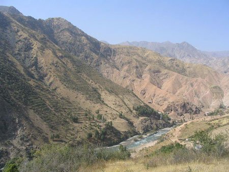 tajikistan mountains 1 - Better than flowers and waterfalls - MOUNTAINS!