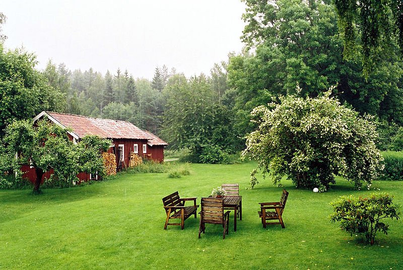 800pxSwedish_countryside_2-1.jpg