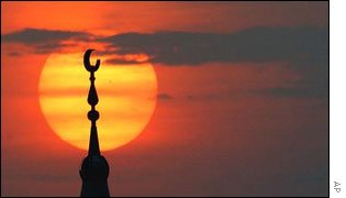 _38432021_mosque_sunset_kuwait_ap-1.jpg