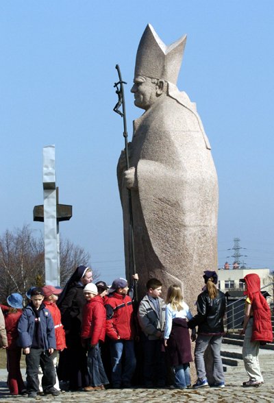 giant_pope-1.jpg