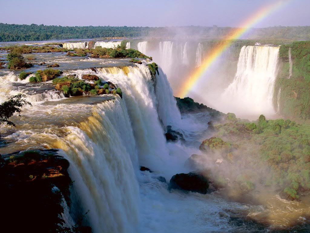 DevilsThroatIguassuFallsArgentina-1.jpg