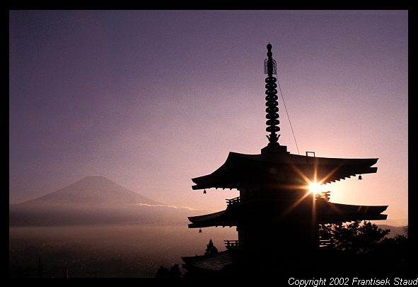 fuji223-1.jpg