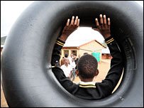 _44517943_203tire-1.jpg