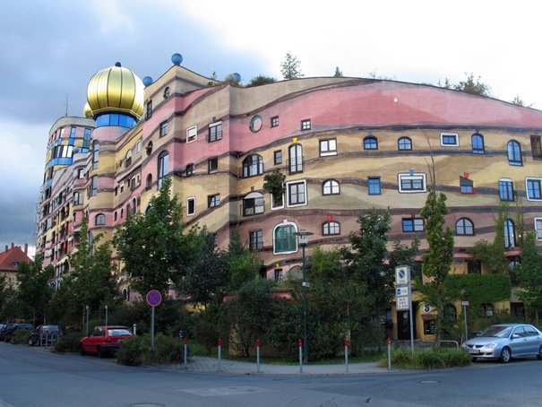 02forestspiralhundertwasserbuildingthumb-1.jpg