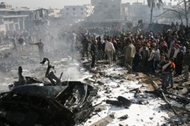 20081227113927544734 3 1 - Scores die in Israeli air strikes
