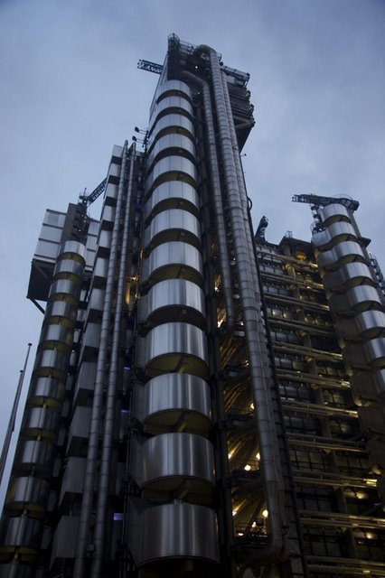 45lloydsbuildingthumb-1.jpg