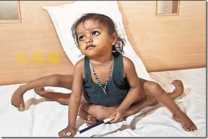 Lakshmitatmaindiagirlwith8limbs5B25D-1.jpg