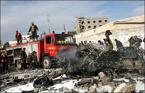 45329292 rafahfire afp466 1 - Scores die in Israeli air strikes