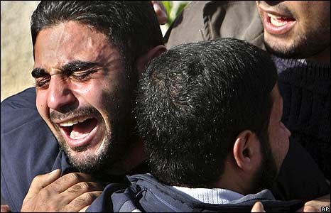 _45329606_mourn_ap466-1.jpg