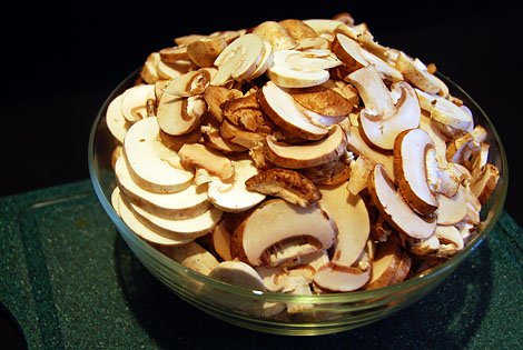 05sliced_mushrooms-1.jpg