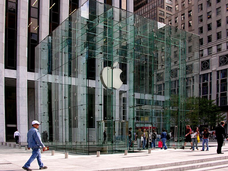 796pxApple_store_fifth_avenue-1.jpg