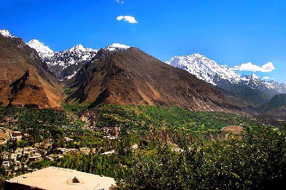 2401010natural skyscrapers of hunza vall 1 - beautiful places on earth.......