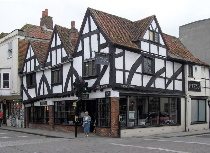 800pxSalisburybuildingarp-1.jpg