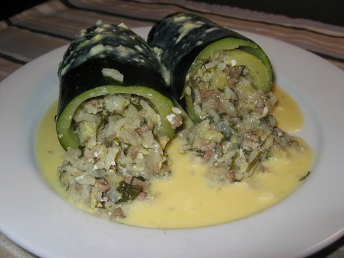 KolokithakiaGemistawithAvgolemonoSauce-1.jpg