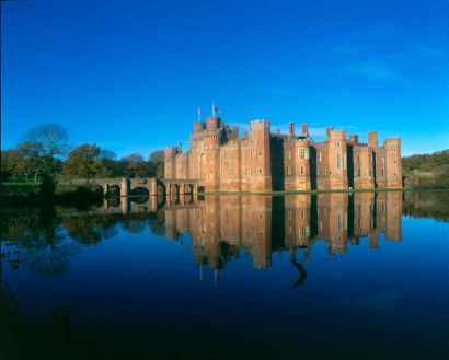 herstmonceux_castle2-1.jpg