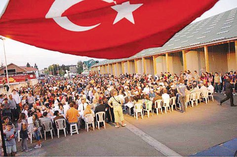 iftardinnerinbalkans02-1.jpg