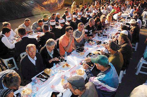 iftardinnerinbalkans04-1.jpg
