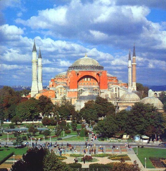 Ayasofya Uzak 1 - İstanbul.../stamboul / Constantinople :)