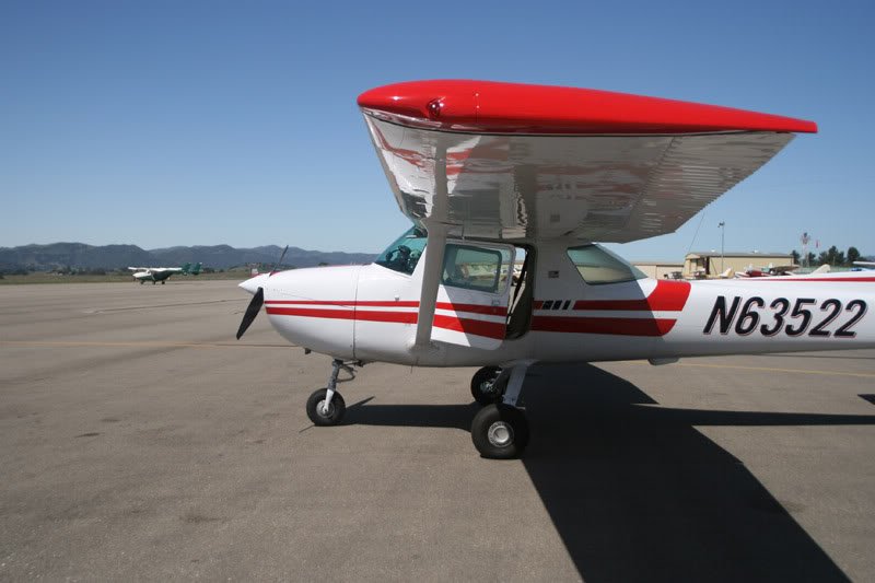 Cessna150-1.jpg