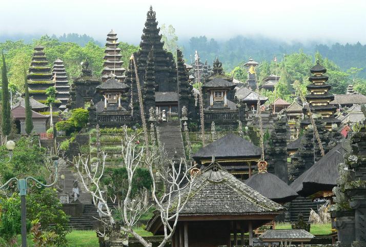 pura_besakih-1.jpg