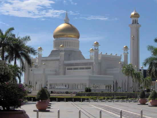 asian_odyssey1178893440masjid_omar_ali_s-1.jpg